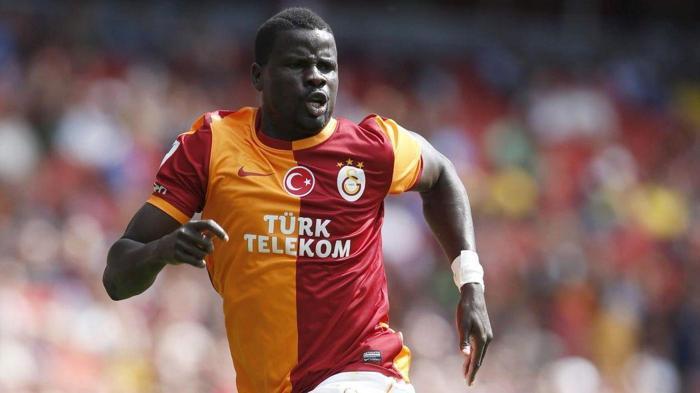 Eski Galatasaraylı Emmanuel Eboueden büyük sürpriz