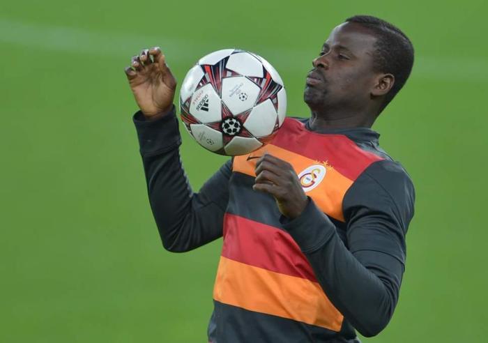 Eski Galatasaraylı Emmanuel Eboueden büyük sürpriz