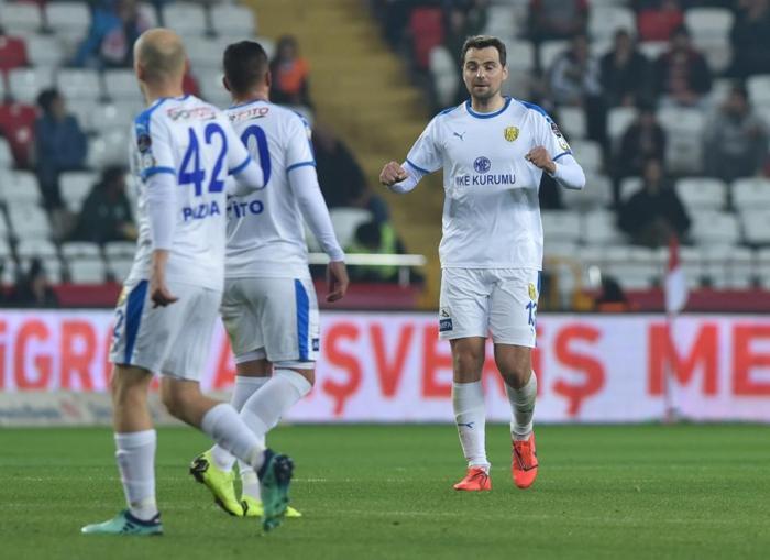 Ankaragücü / 17 yabancı / 8 sözleşmesi biten / 9 kalan