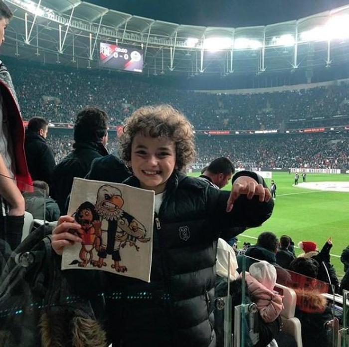 Beşiktaş-Fenerbahçe derbisinde ağlayan çocuğun kim olduğu ortaya çıktı