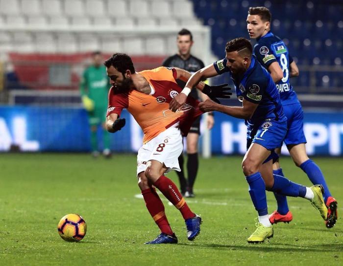 Galatasarayda sakatlık şoku 2 yıldız Akhisar maçında yok