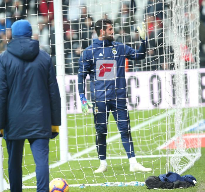 Volkan Demirel ve Beşiktaş taraftarları arasında tartışma
