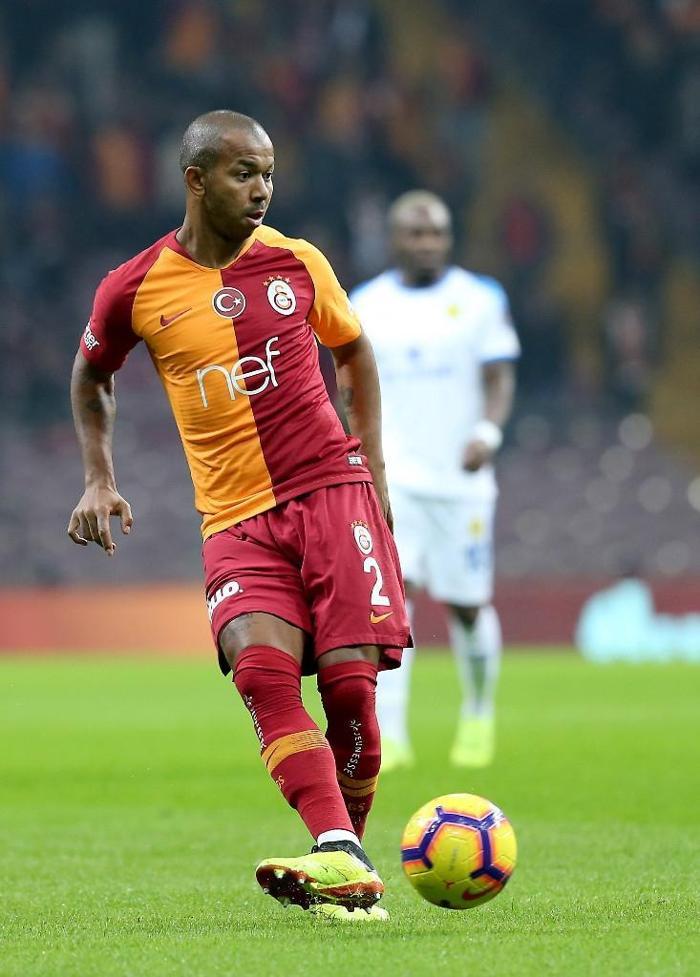 Galatasarayda sakatlık şoku 2 yıldız Akhisar maçında yok