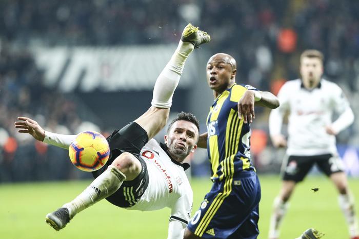 Fanatik yazarlarının Beşiktaş - Fenerbahçe maçı yorumları