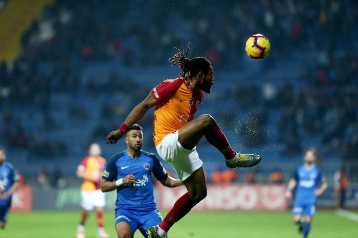 Galatasarayda sakatlık şoku 2 yıldız Akhisar maçında yok