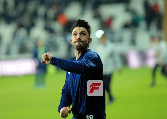 Tolgay Arslan ilk kez...