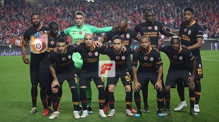 Fatih Terim o pozisyonun ardından çıldırdı