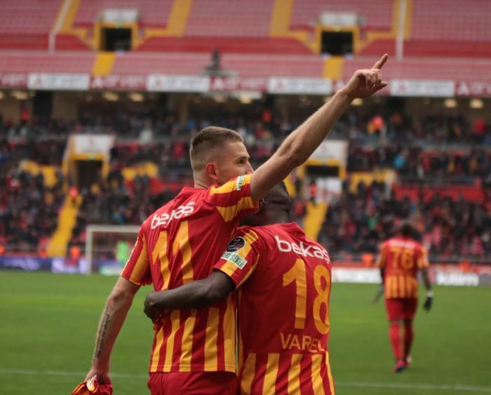 Fanatik yazarlarının Kayserispor - Beşiktaş maçı yorumları