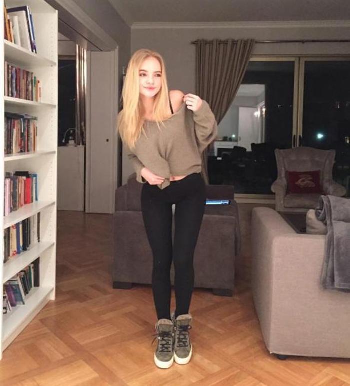 Putinin sözcüsü Peskovun kızı Avrupa Parlamentosunda staj yapıyor