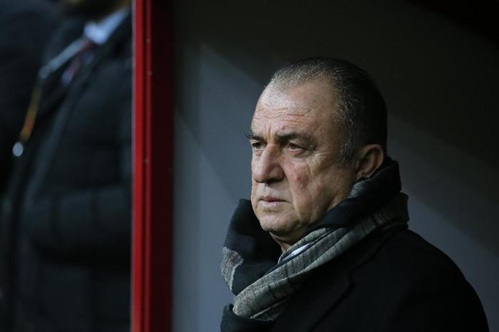 Galatasarayda flaş gelişme Fatih Terim iki yıldızın üstünü çizdi
