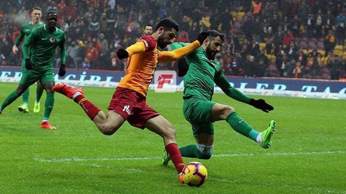 Galatasaray-Akhisarspor maçında sürpriz isimler Herkes merak ediyordu...