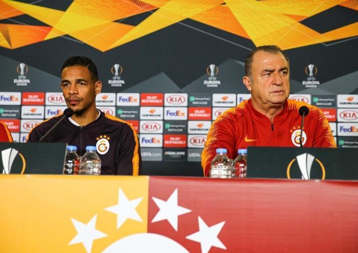 Galatasarayda flaş gelişme Fatih Terim iki yıldızın üstünü çizdi