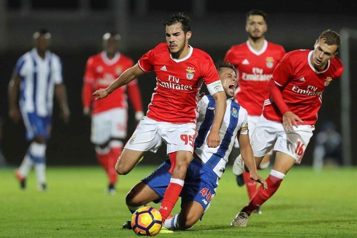 Yuri Ribeiro / Sol bek