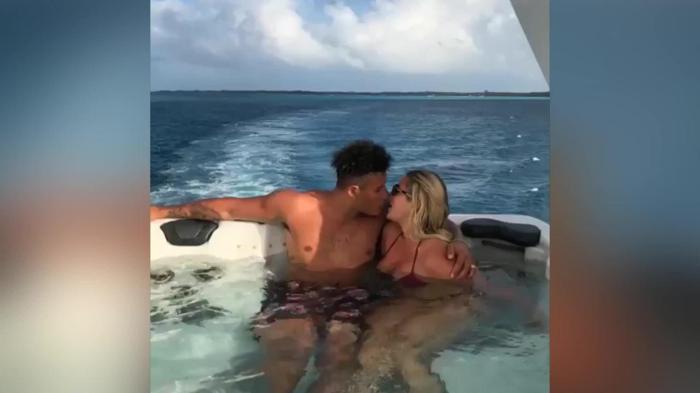 Manny Machadonun eşi Yainee Alonso güzelliğiyle görenleri büyülüyor