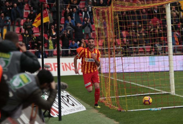 Beşiktaşın oyunu gitgide eriyor (Cem Dizdar)