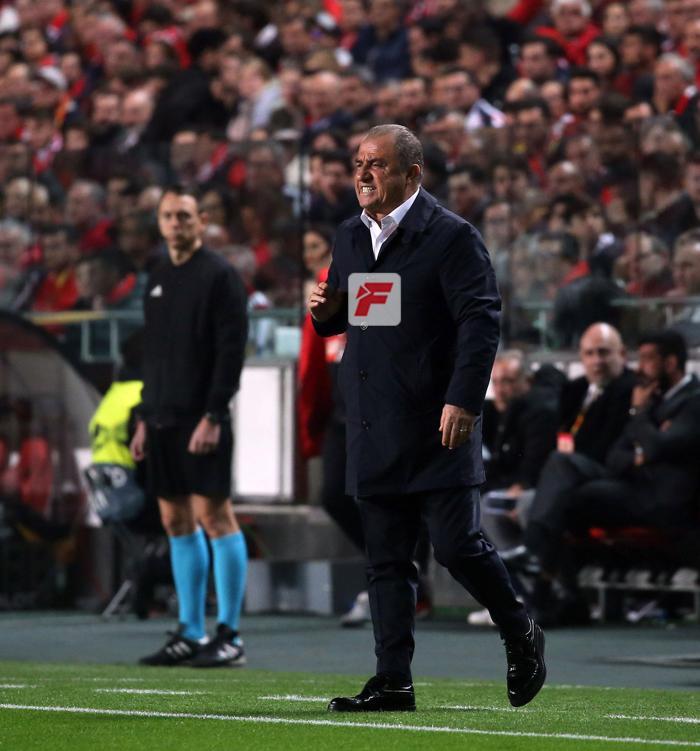 Fatih Terim o pozisyonun ardından çıldırdı