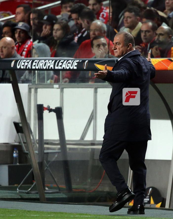 Fatih Terim o pozisyonun ardından çıldırdı
