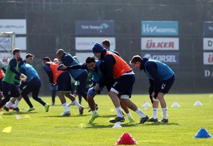 Fenerbahçede Zenit maçı öncesi Tolgay müjdesi