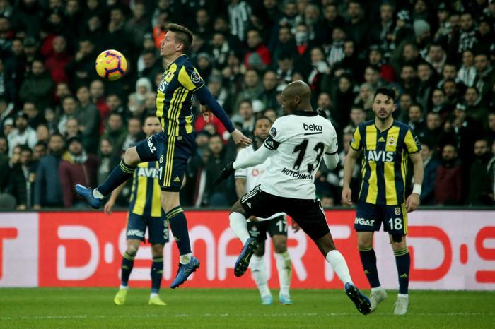 Gecenin sorusu (Erman Özgür)