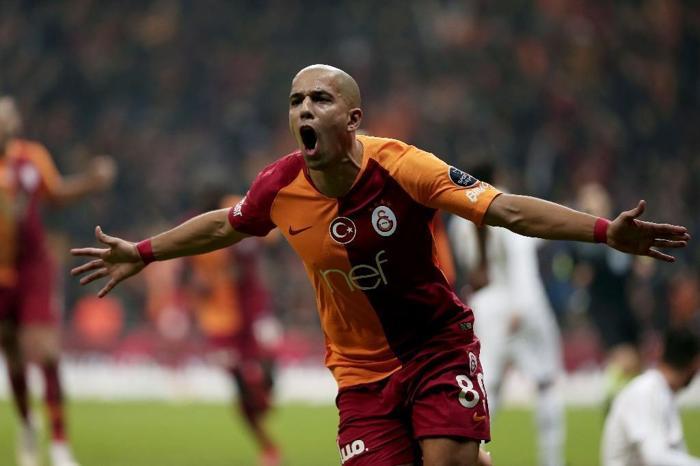 Feghouli / Sağ açık