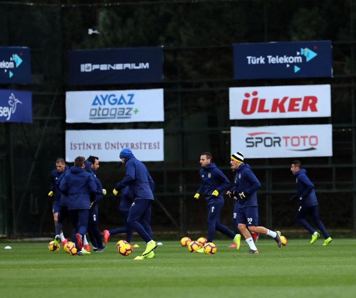 Alex de Souza yıllar sonra Samandırada Fenerbahçeyi çok özlemiş...