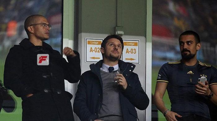Fenerbahçe - Konyaspor maçında Ali Koç yıkıldı İşte o anlar