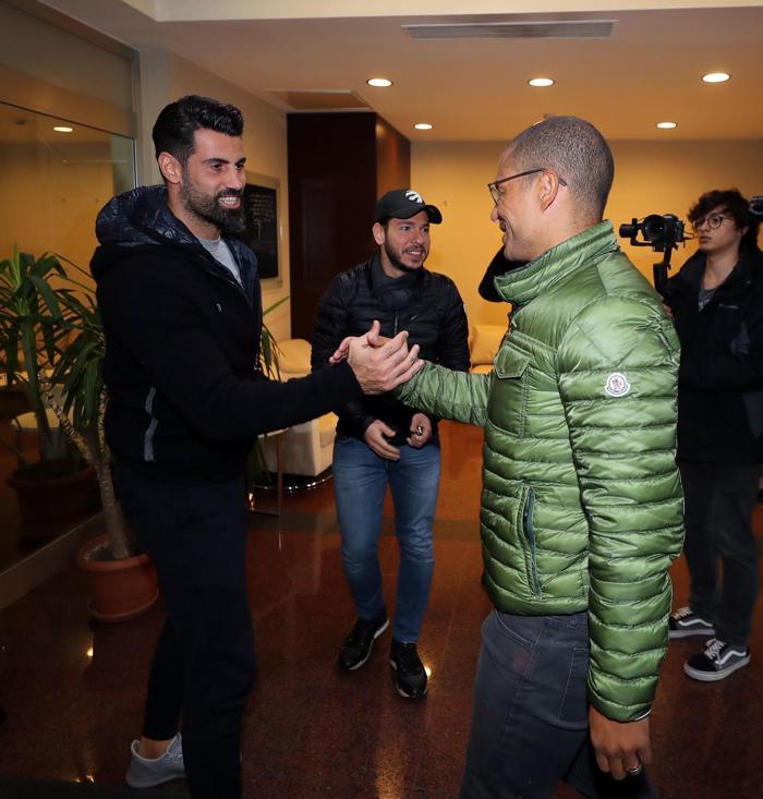 Alex de Souza yıllar sonra Samandırada Fenerbahçeyi çok özlemiş...