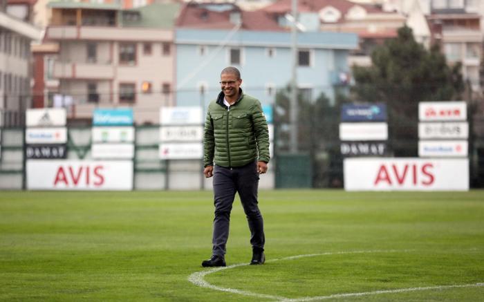 Alex de Souza yıllar sonra Samandırada Fenerbahçeyi çok özlemiş...
