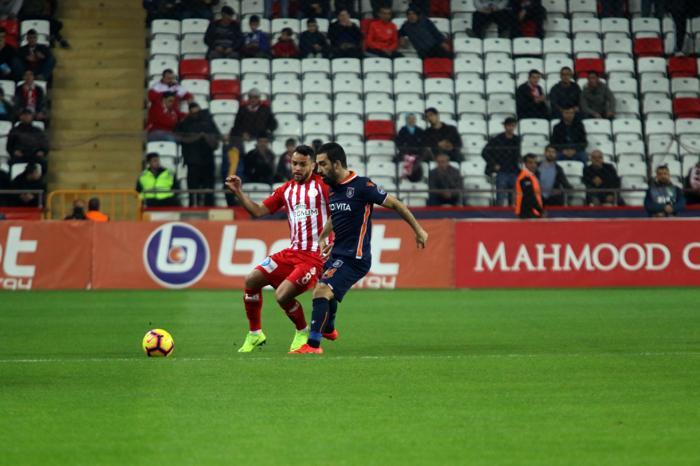 Arda Turandan alkışlanacak hareket