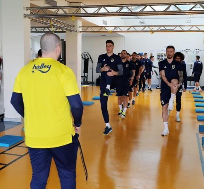 Fenerbahçede Zenit maçı öncesi Tolgay müjdesi