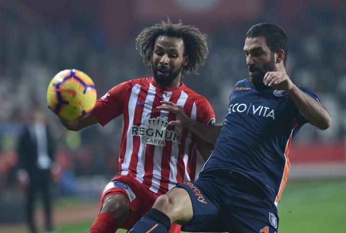 Arda Turandan alkışlanacak hareket
