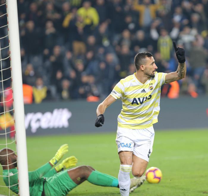 GİDECEKSEM DEĞMELİ
