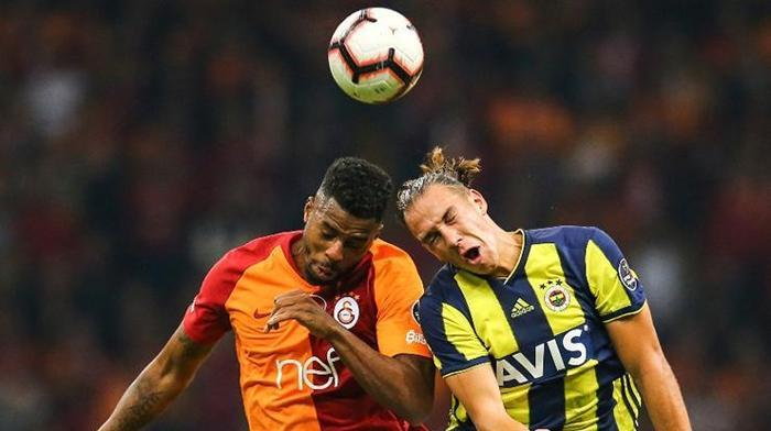 Galatasarayda flaş gelişme Sözleşmesi uzuyor