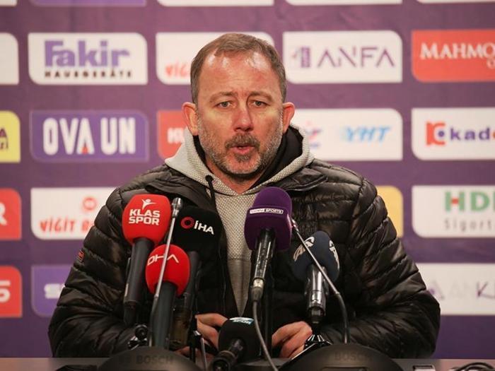 6 takımda görev yaptı