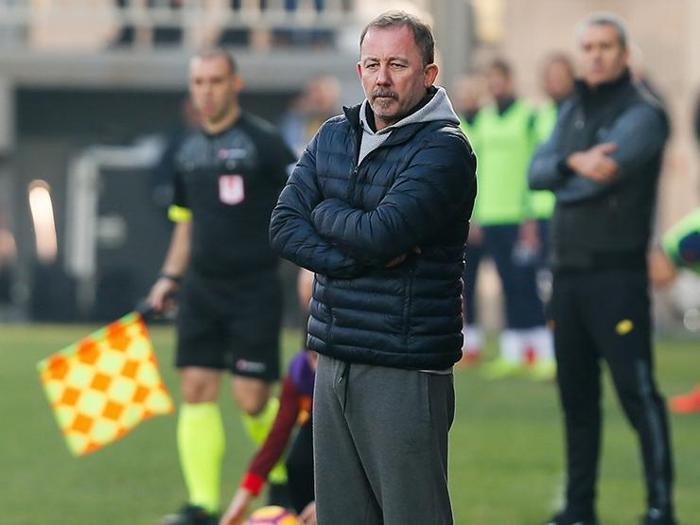 Beşiktaşta gözler Sergen Yalçında