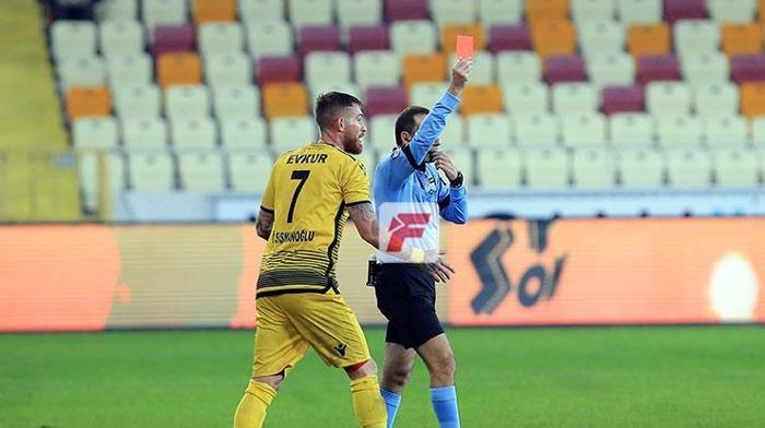 Beşiktaş yedek kulübesinde panik Ucuz kurtuldu...