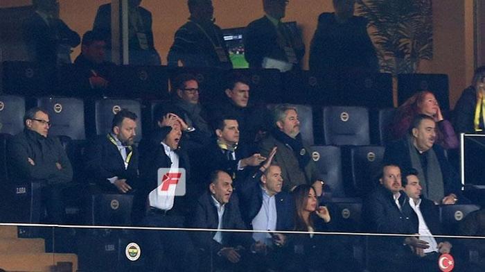 Fenerbahçe - Konyaspor maçında Ali Koç yıkıldı İşte o anlar