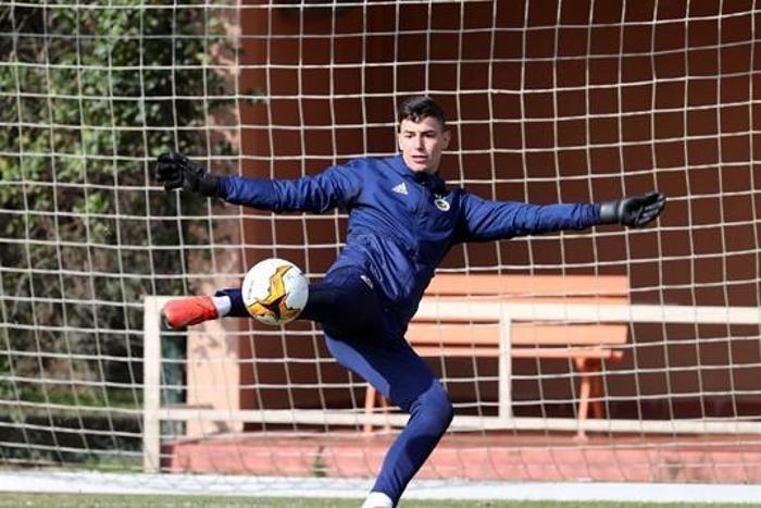 Fenerbahçede Zenit maçı öncesi Tolgay müjdesi