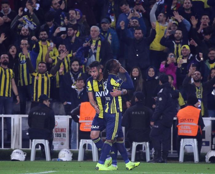 Ersun Yanalın yeni yıldızı Mauricio Isla