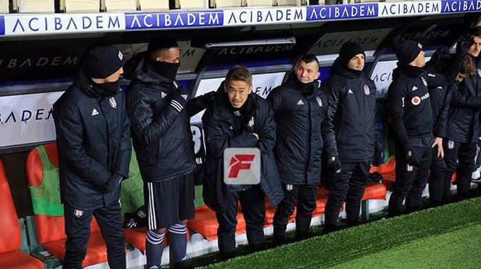 Beşiktaş yedek kulübesinde panik Ucuz kurtuldu...