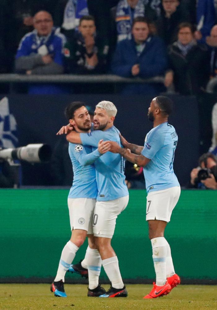 Devler Liginde Agüero rüzgarı