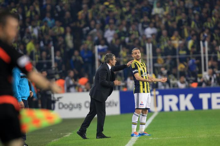 Caner ve Emenikeyi de coşturmuştu