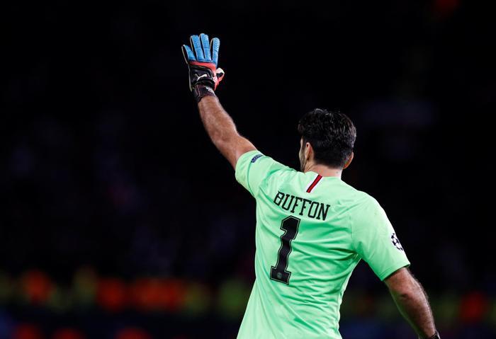 Buffon futbol hayatına başladığında o isimler daha doğmamıştı