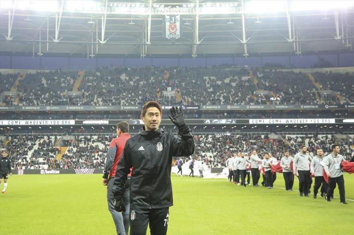 Beşiktaşın Atiba kararı Sözleşmesi bitiyor