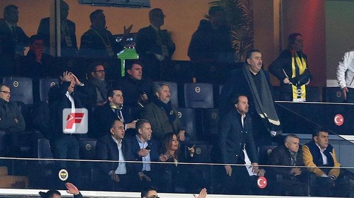 Fenerbahçe - Konyaspor maçında Ali Koç yıkıldı İşte o anlar