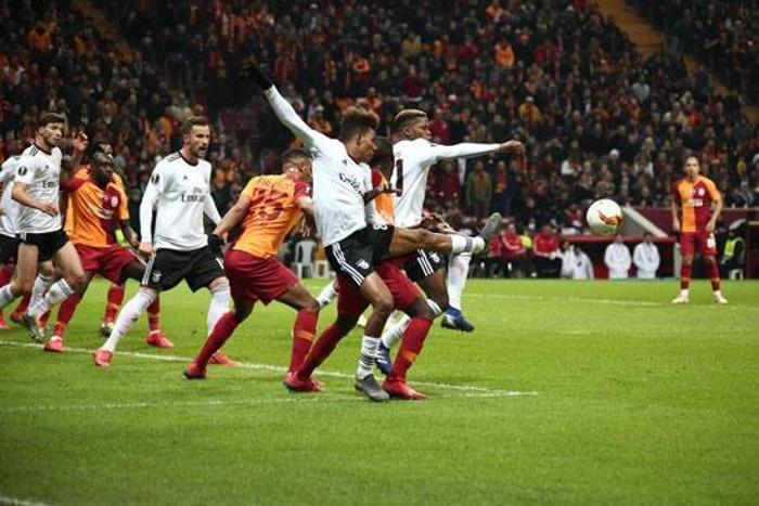 Benfica maçında dikkat çeken detay Tam 6 futbolcu...