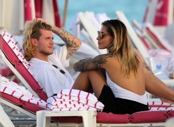 Beşiktaşlı Loris Karius, Malatyaspor maçı sonrası Sophia Thomallanın yanına uçtu