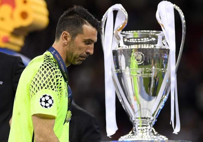 Buffon futbol hayatına başladığında o isimler daha doğmamıştı