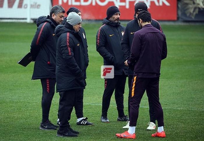 Fatih Terim Galatasaray - Benfica maçı öncesi idmanda şov yaptı