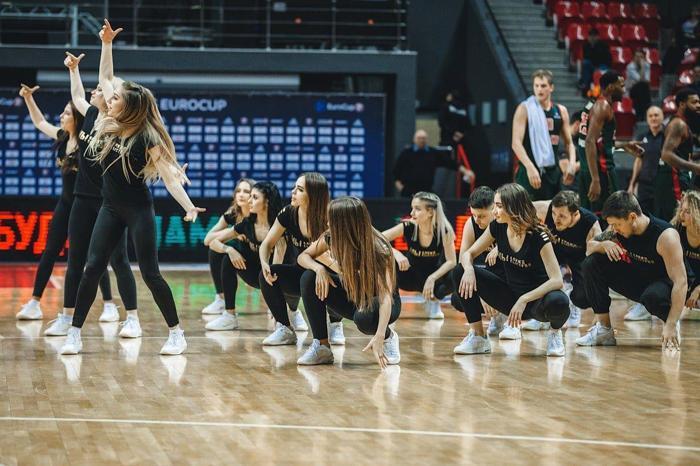 EuroLeaguede EFES Dance Challenge heyecanı başladı